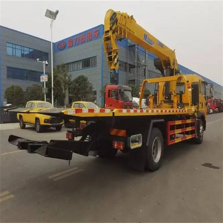 涪城附近小随车吊出租电话，轻松解决搬运烦恼