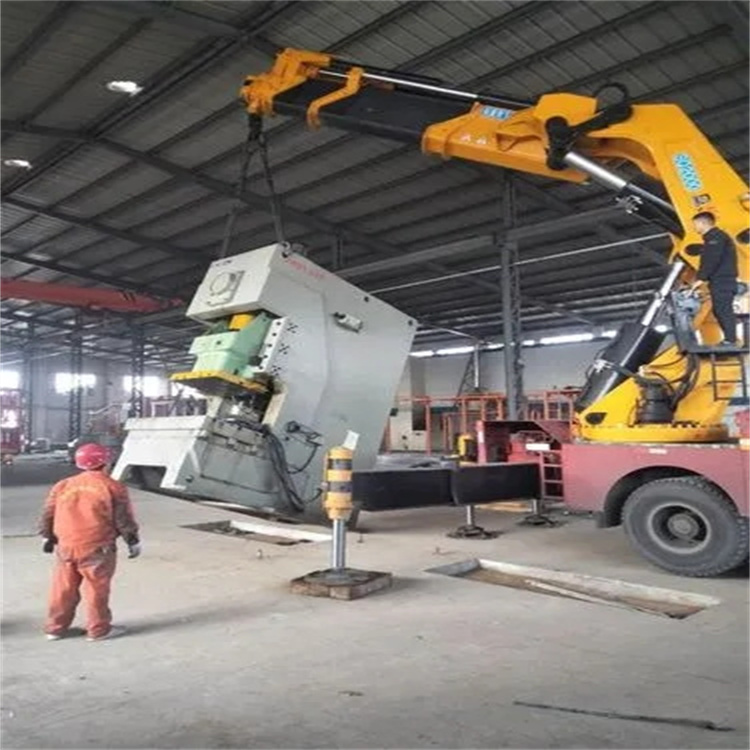 涪城80吨折臂吊车出租附近电话